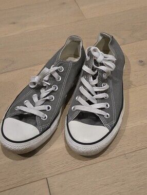Vtg Converse All Stars Classic Low-Top Canvas Sneakers - Gray